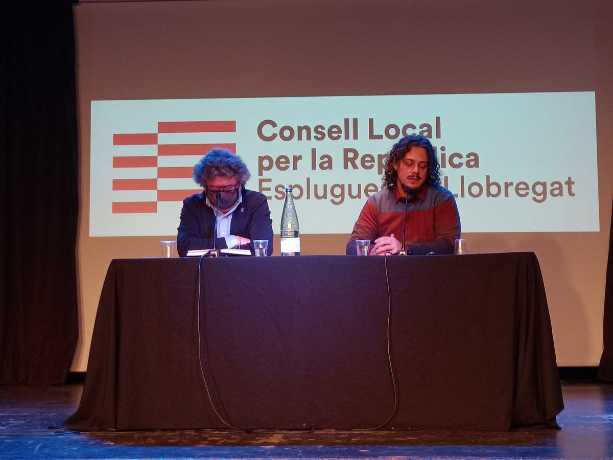 Ara mateix la presentació del @ConsellxRep de #EspluguesDeLlobregat amb @CastellaToni i @R_Vilaseca 
@ANCEsplugues 
#PreparemNos