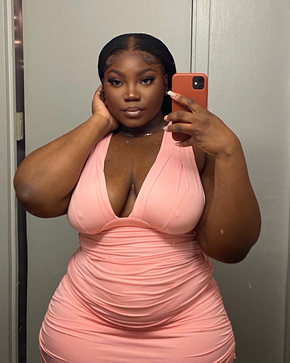 Zaainob's tweet photo. life size BrATz DoLl 💖 https://t.co/K4MBOeFfmW