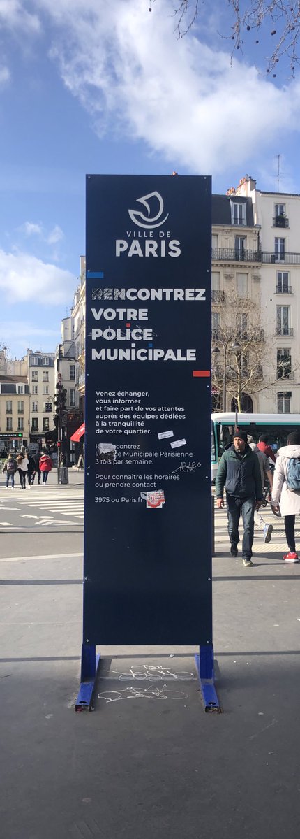 Shapotchka's tweet photo. @pazam_UFMLS Tel panneau, telle police https://t.co/DGhwpK9Cca