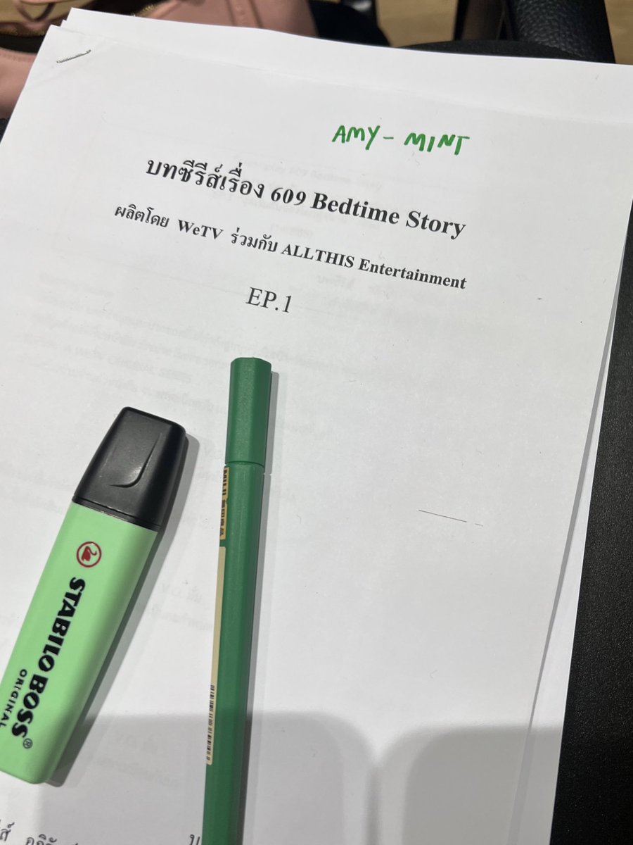 raikantopinico's tweet photo. [📰] ¡Ya comenzaron los talleres para el nuevo BL #609BedtimeStory!

#OhmFluke protagonizarán la historia de 2 jóvenes en líneas temporales opuestas 

Estreno: sin revelar

 #609WorkshopDay1 https://t.co/iQDolXUzCi