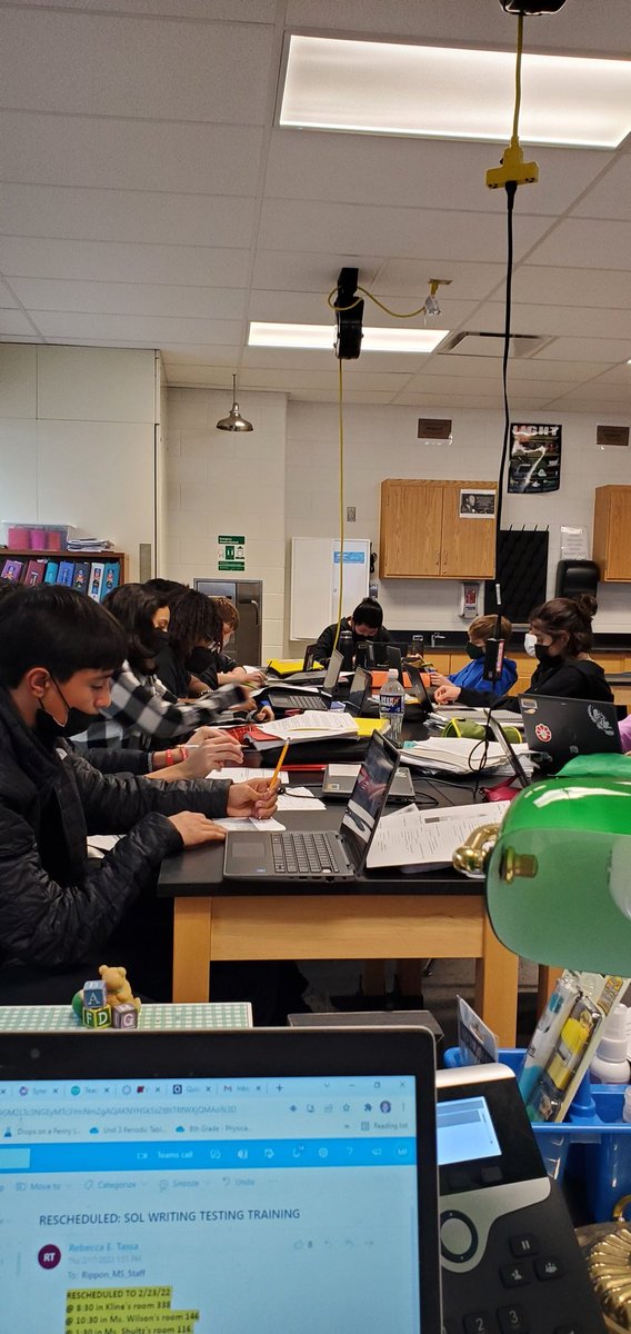 Independent work with my Science Enrichment students <a href="/RipponMiddle/">Rippon Middle School</a> #engaged #learningisessential
