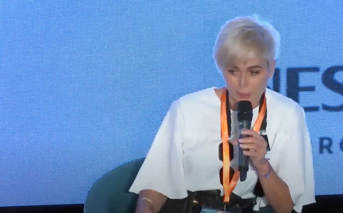 ACW_asociacion's tweet photo. 💥Recordando la #ProWorkSpacesConference 2021
📹Microvideo5️⃣SLOT @rosasiles
Directora Gerente @aemprende
🎯"El gran reto de la administración: conectar a diferentes departamentos, equipos técnicos y comunidades"👉https://t.co/X8364DN1CE
#coworking #centrosdenegocios #flexoffice https://t.co/OtDS5EdiDO