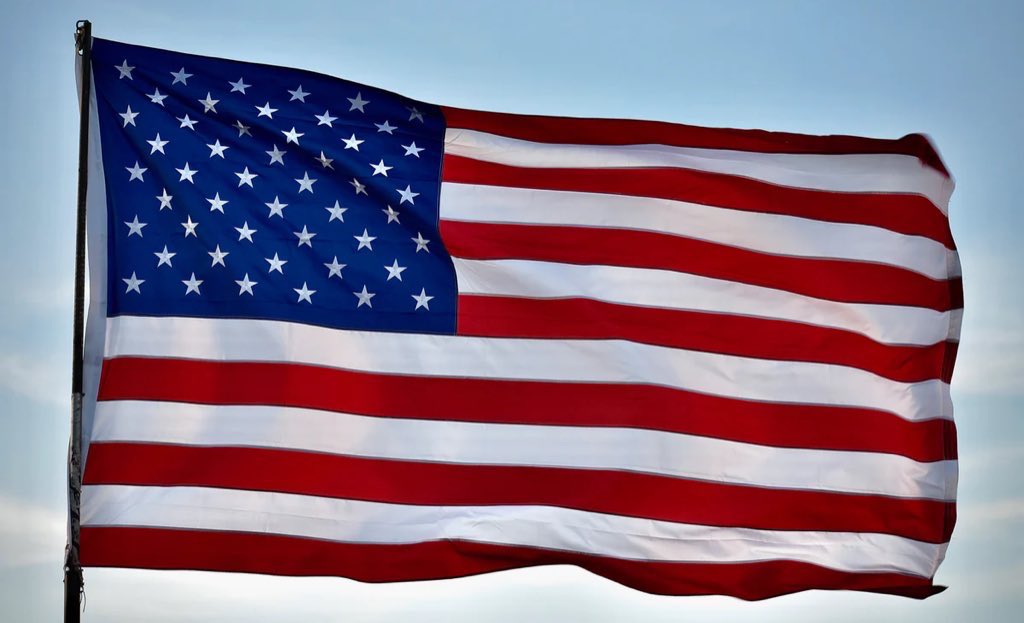 SammualM's tweet image. Good news for the US 🇺🇸 as new Coronavirus cases fall by 68% in 2 weeks. nytimes.com/interactive/20… #COVID19