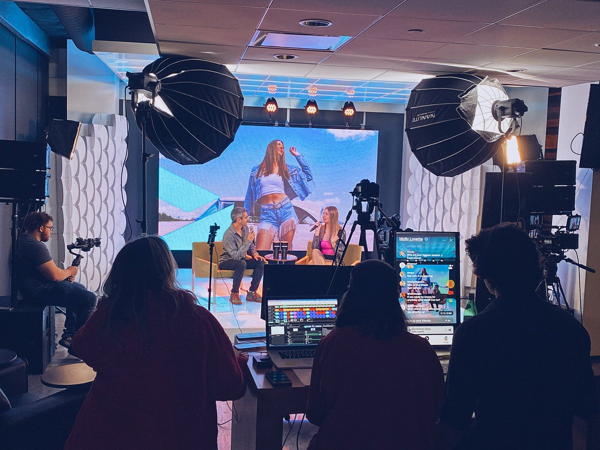 This was FUN! 💖 Thank you <a href="/vertigoislive/">Vertigo</a> &amp; <a href="/AdamWurtzel/">Adam Wurtzel</a> for having me. And thank you so much to everyone who tuned in 🤩 
• • •
Be on the lookout for a replay of the interview if you weren’t able to join us live :)  #Nashville #Country #singers