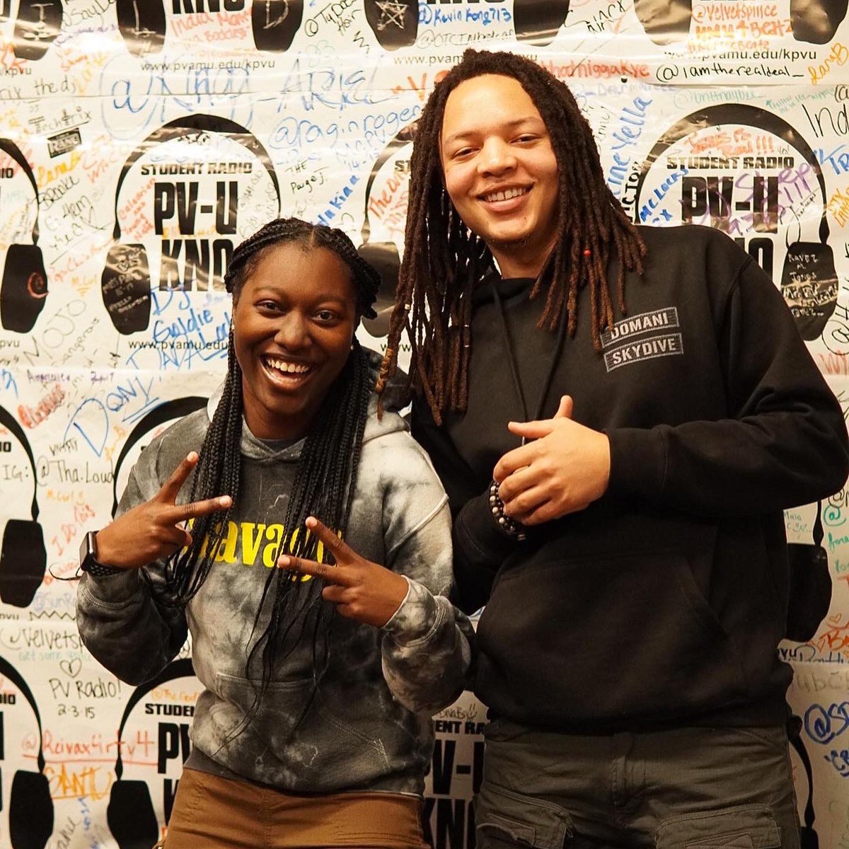PVUKNORadio913's tweet photo. Thank you, @domani, for stopping by the radio station @pvamu. His album Skydive is out on all platforms! Go stream it NOW! And Big S/O to @pvamutv for putting this together. You can watch his interview on their IG or YouTube. https://t.co/eYvFHGYuiK