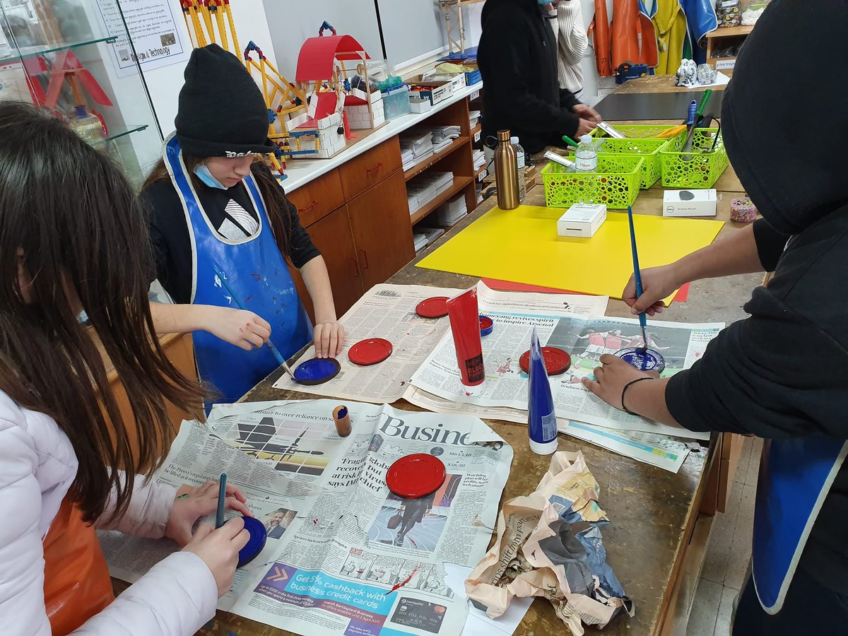 assessmake21's tweet photo. Several teachers and students working in formal and non formal #makerspaces in Cyprus are using the #Assessmake21 self-assessment digital tool during their #maker projects. 
Stay tuned...exciting outcomes are expected!
@EUErasmusPlus @scientix_eu @InteractionLab https://t.co/U16jSc8TyG