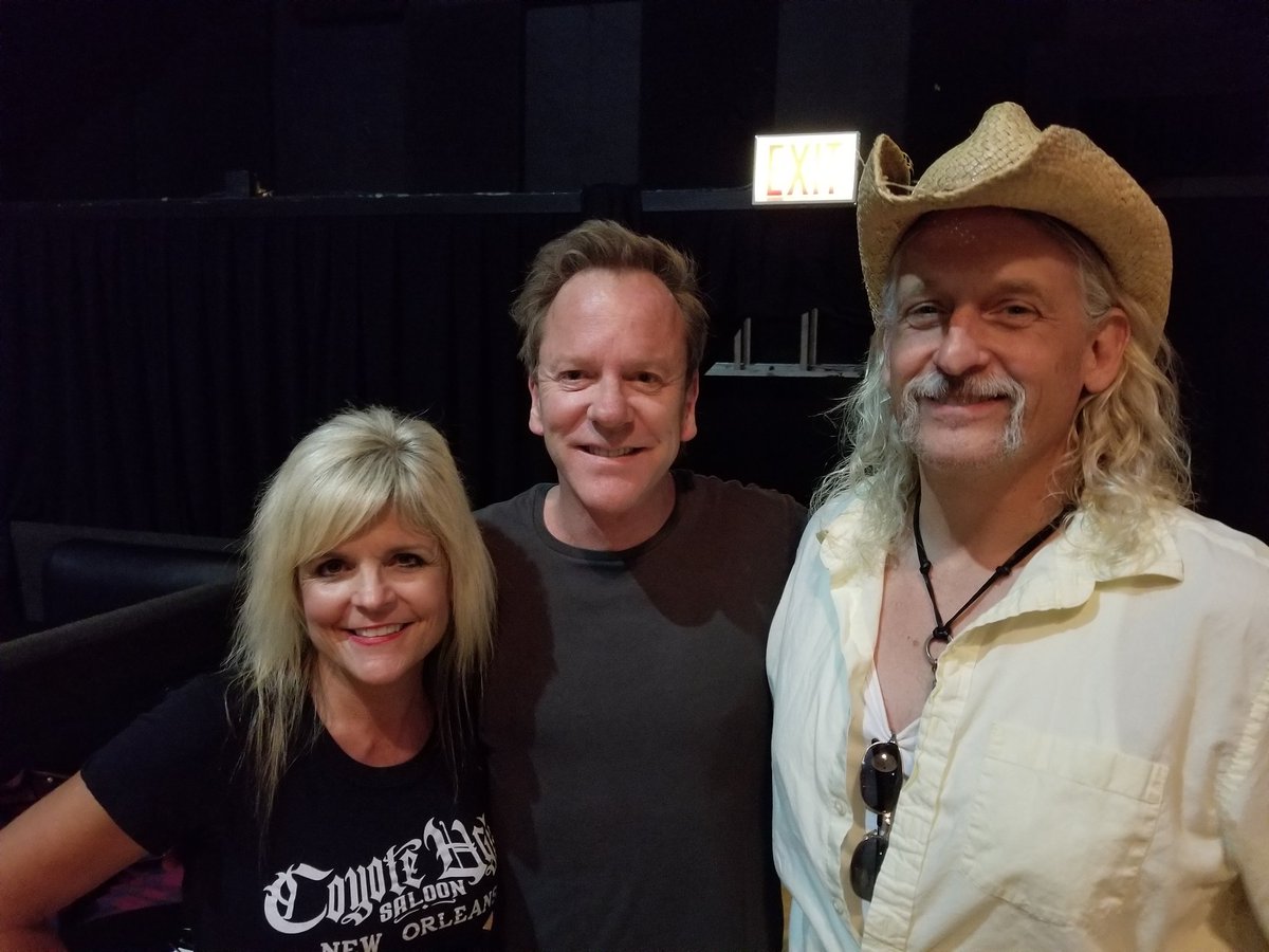 michelejohansen's tweet image. New @RealKiefer #BloorStreet CD came today. Love these songs! 
#SoFullOfLove
#LeanIntoMe
#TwoSteppingInTime
#Goodbye 
#ChasingTheRain 
#GoingDown

But #SomethingYouLove will ALWAYS be my favorite song. #KieferSutherland 

Can't wait until March 20th show at @ArcadaTheatre