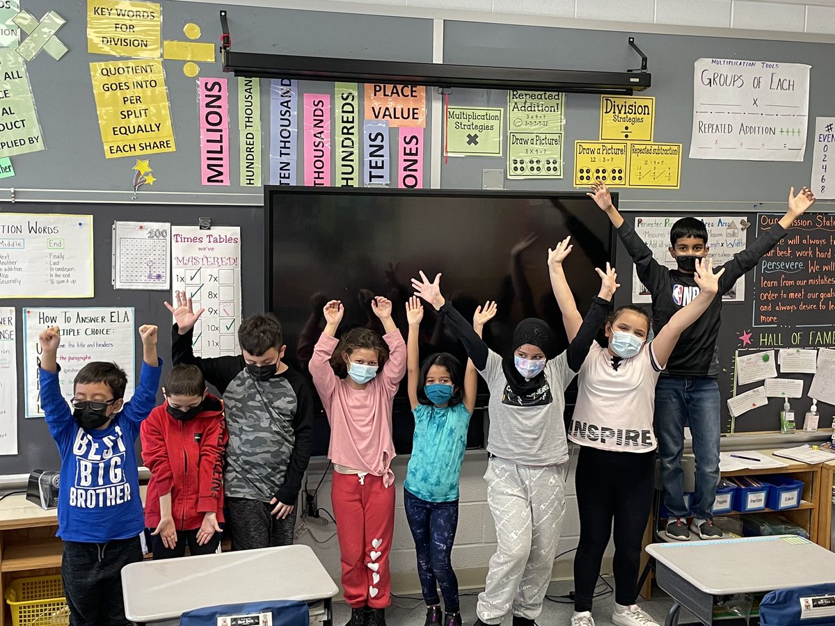 Ps254queens's tweet photo. Being a friend is No Sweat! #sweatday #respectforallweek #spiritweek #254leaders https://t.co/fAHVxfZ6oC
