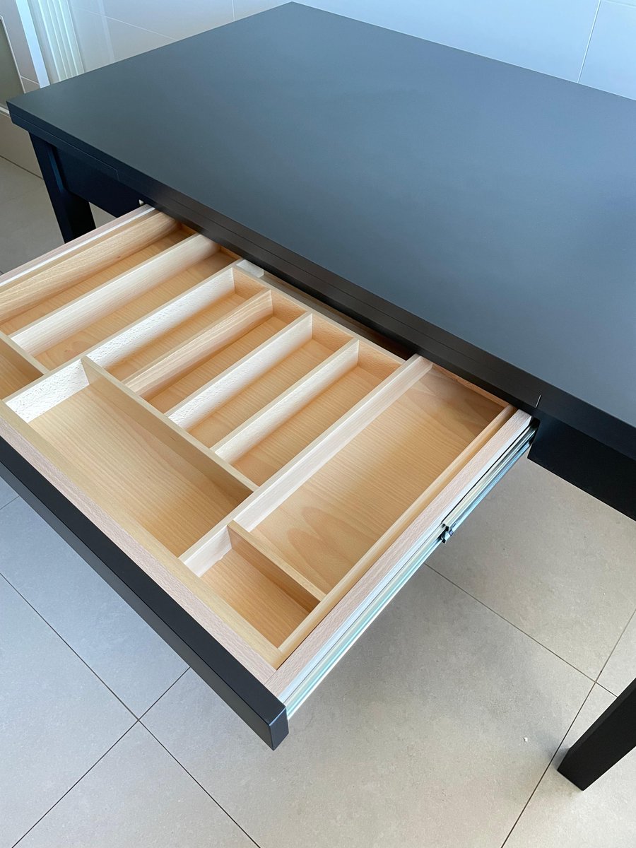 BLUMVER_ES's tweet photo. La mesa Boston de cocina con cajón, tiene más de 200 opciones de colores, medidas y características.
Configura tu mesa en https://t.co/ShBlxH2ZwE
#mesasdecocina #mesaconcajon #mesasamedida https://t.co/uNKtAv7Htb