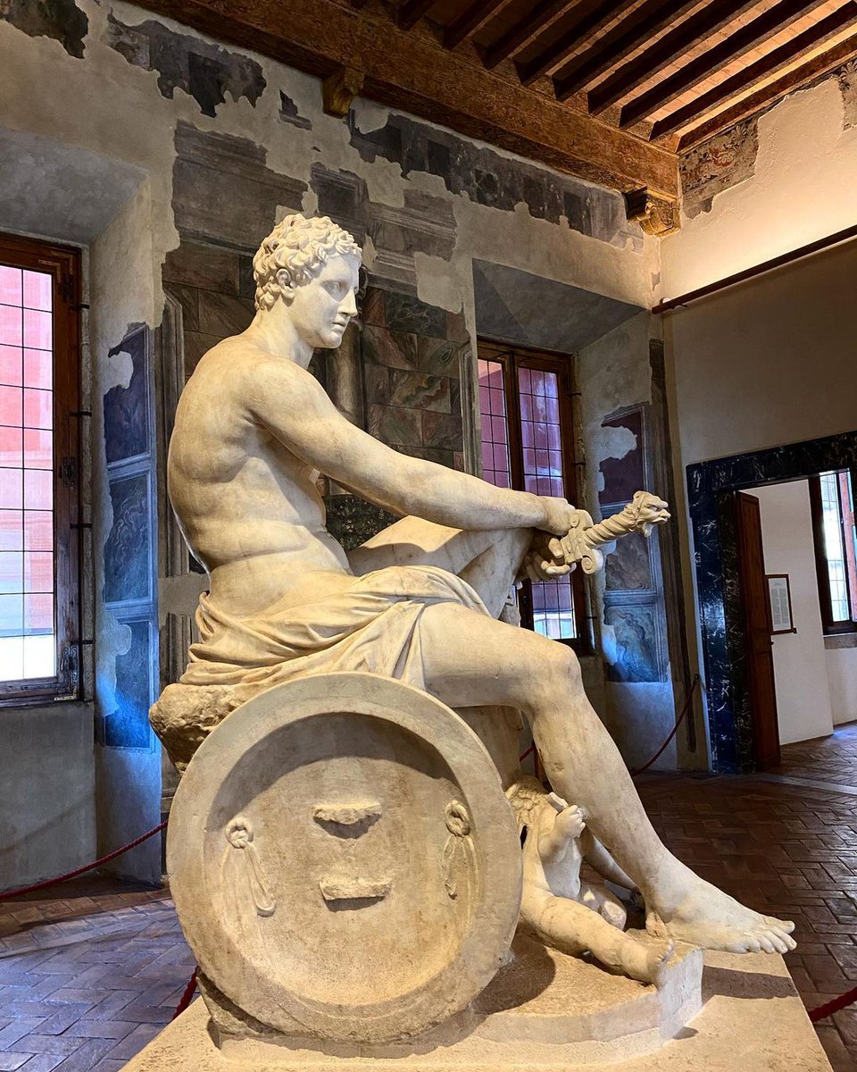 Turismoromaweb's tweet photo. “Il più bel Marte dell’antichità” (Winckelmann), già parte della celebre collezione Boncompagni Ludovisi, è solo uno dei capolavori ospitati nel @MNR_museo presso Palazzo Altemps. 

👉 https://t.co/CHwLQixtjy
📸 IG ancientromansculpture
#VisitRome https://t.co/oX3EDm98lZ