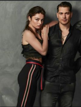 elivilla02_'s tweet photo. #tbt #theprotector #çağatayulusoy #AycaAysinTuran #Nextlix 🔥 https://t.co/TQeExHVwG3