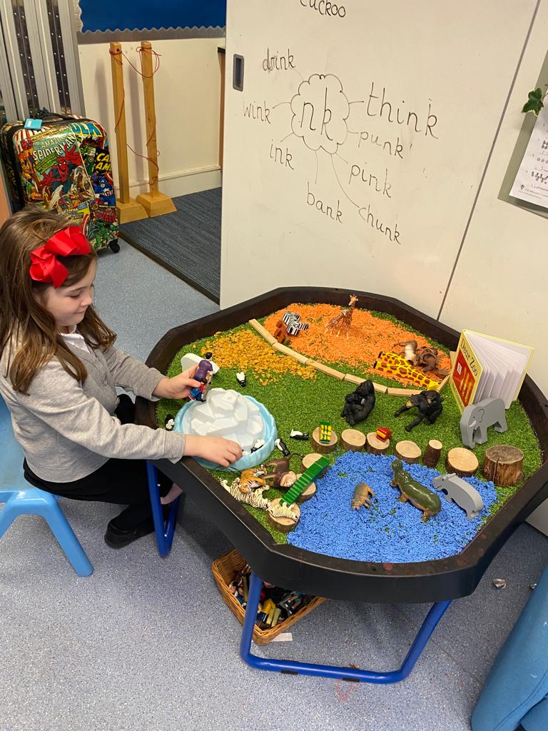 DreghornPrimary's tweet photo. What a busy week in Primary 2!! The boys and girls have been working hard at the number table! Exploring lots of topical language at the tuff spot. And developing their fine motor skills flexing their fingers. #messywork #developinglanguage #learningthroughplay https://t.co/I86yCcVyiA