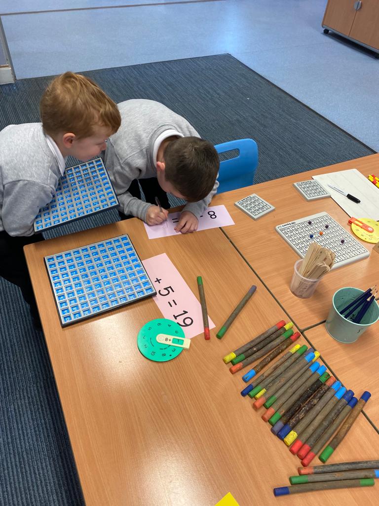 DreghornPrimary's tweet photo. What a busy week in Primary 2!! The boys and girls have been working hard at the number table! Exploring lots of topical language at the tuff spot. And developing their fine motor skills flexing their fingers. #messywork #developinglanguage #learningthroughplay https://t.co/I86yCcVyiA