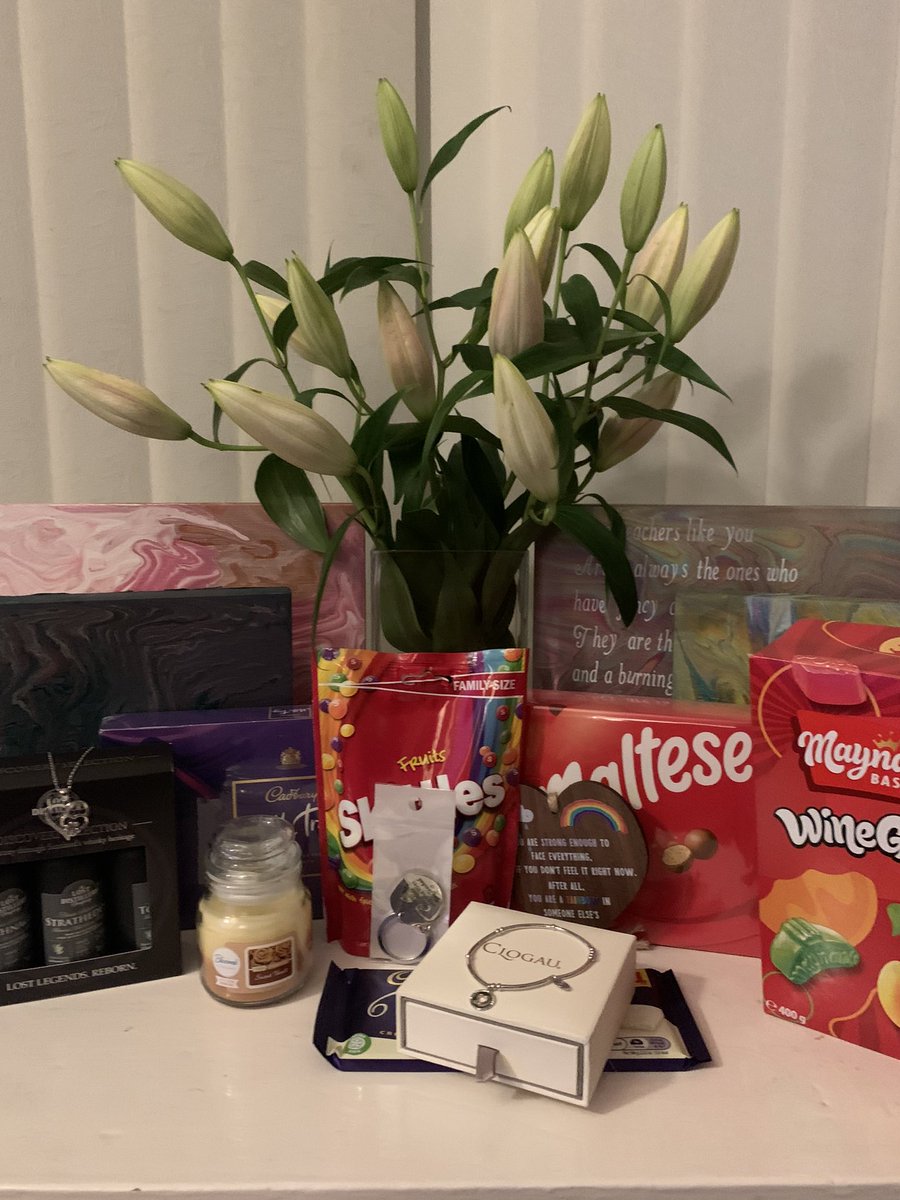 Computing at The Arches (@archescomputing) on Twitter photo After 10 years <a href="/ArchesSchool/">The Arches Primary School</a> today was time to say goodbye. Thank you so much for the lovely presents, I will treasure them all. Some will last longer than others though 😂 #whitechocolategonealready Have a great #halfterm break 💜💜💜 #NewJob #teaching After 10 years <a href="/ArchesSchool/">The Arches Primary School</a> today was time to say goodbye. Thank you so much for the lovely presents, I will treasure them all. Some will last longer than others though 😂 #whitechocolategonealready Have a great #halfterm break 💜💜💜 #NewJob #teaching