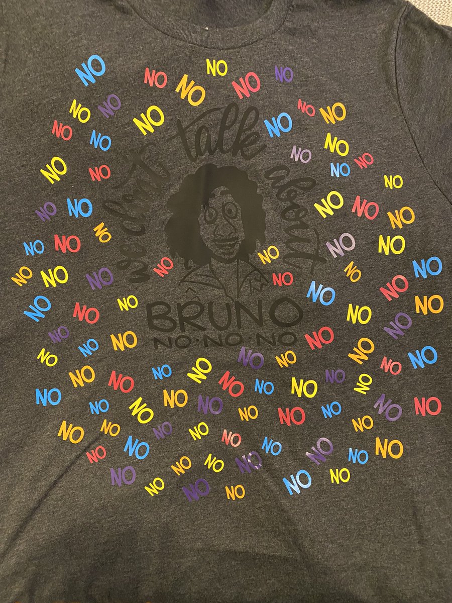 Happy 100th day of school! Merci <a href="/JenniferBeninc2/">Mme Benincasa</a> for the awesome shirt! <a href="/StGregory01/">St.Gregory</a> #WeDontTalkAboutBruno