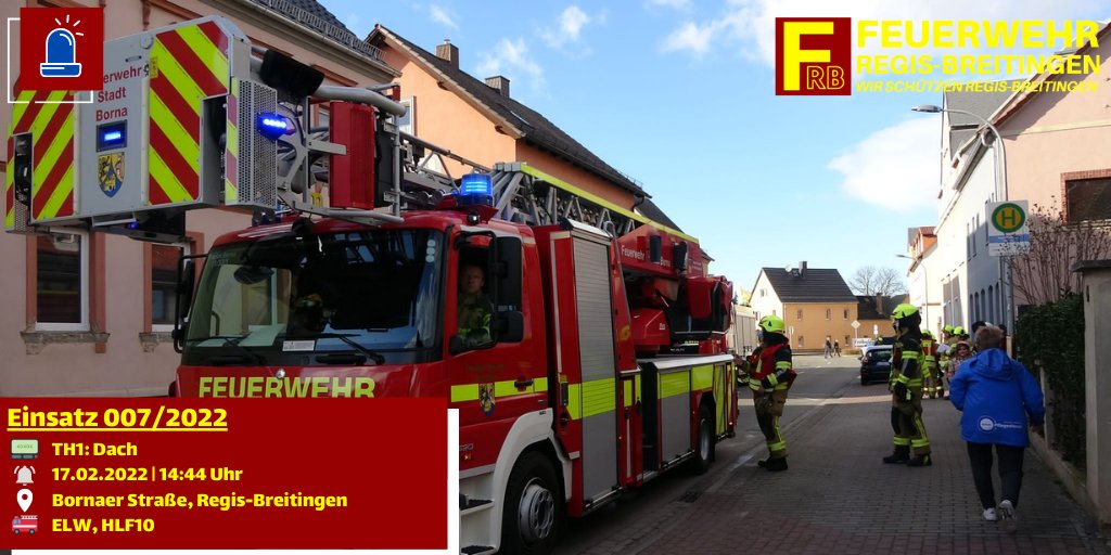 Am Nachmittag wurden wir in die Bornaer Straße zu losen Dachziegeln alarmiert. Auf Grund der Gefahr abstürzender Dachziegel auf den Fußweg und die anliegende Bushaltestelle wurde der Fußweg und die Straße voll gesperrt. 

1/3