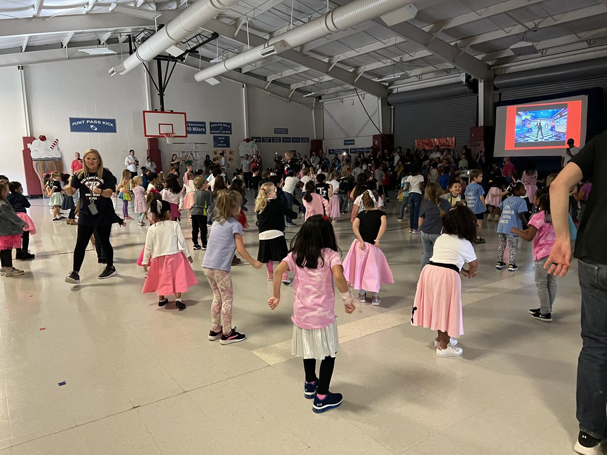 Courtney Schattle tweet media