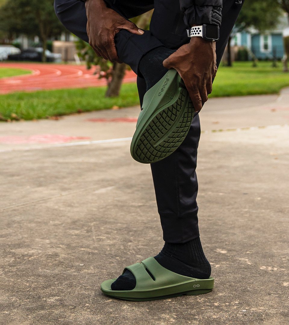 oofos's tweet photo. Who's ready for NEW? Experience the #science of OOfoamβ’ technology now in Forest Green!
OOahh ππ½ #RecoverySlides =
#ThursdayVibes ππ½ https://t.co/QUHbEf7kgF