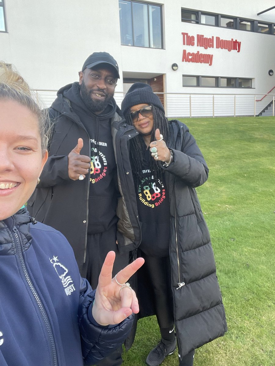 AbbyCarrington4's tweet photo. Another excellent Life Skills session delivered by the local charity @BBBB_Nottm I cannot say enough about the amazing things they do for our city, what an incredible group of people 🙏🏼💛❤️💚🖤 https://t.co/ScuslItb0W
