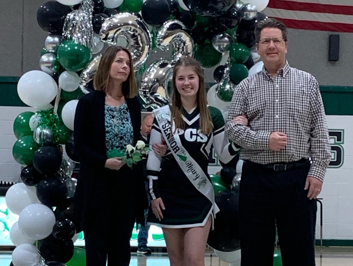 athletics_pcs's tweet photo. Celebrating these wonderful Seniors tonight at Portland Christian.
#LoveTheseEagles #FourYearsFly #SeniorNite #PCpreparedforLife https://t.co/eAkBQ9f8zN