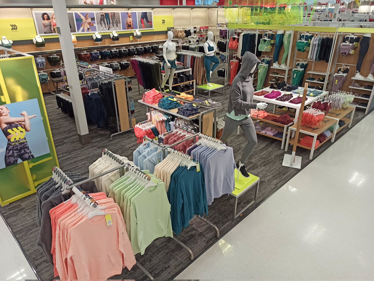 PutsNobody's tweet image. All right stop, collaborate and listen, Kath and I are back with a brand new addition! Shifted our focus to AIM this week and I am loving the color scheme of this new collection 😍😍 @aleahmarie19 @settoselltarget @courtshellnu @GMB0923 @SearcyJes @CraigMyrand  @PhillipstKelsey