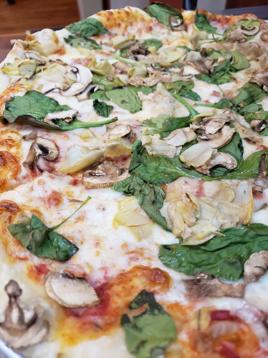 AtomicPizzaPDX's tweet photo. Who wants pizza?
#atomicpizzapdx #pdxpizza #hungry #AtomicPizza https://t.co/BSBmljtus1