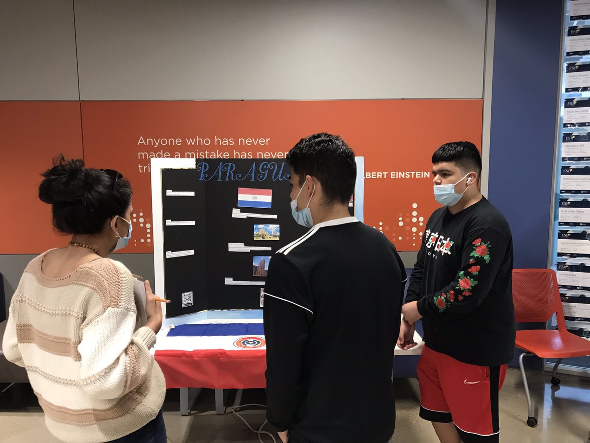 CASTtechSchool's tweet photo. Thx Spanish &amp; Art kids, w/ tchrs Mr. Kretlow &amp; Ms. Hauptman, for a great Intl Fest to celebrate Spanish heritage, art, &amp; language while calling out stereotypes along w/ action plans to address it! #studentvoice @SAISD @CASTschools #CastTechProud https://t.co/55CKs9KkuX