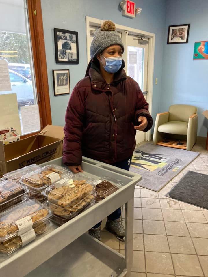 Thanks to so many donors who contributed food items for Pizza Night Giveaway and Taco Tuesday Giveaway! Sixty families received the ingredients for these meals in January and February. In addition, gloves, hats, scarves and blankets were distributed! And some gift cards too!