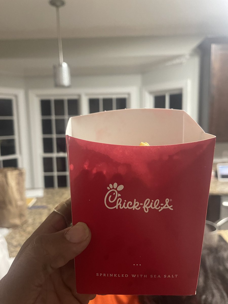352HERO's tweet photo. @ChickfilA on Wesley Chapel in Decatur GA has to be THEE worst one! They forgot about our order and cheated us. #cheatedByChickFila #chickfila https://t.co/RHLeVEAuKN