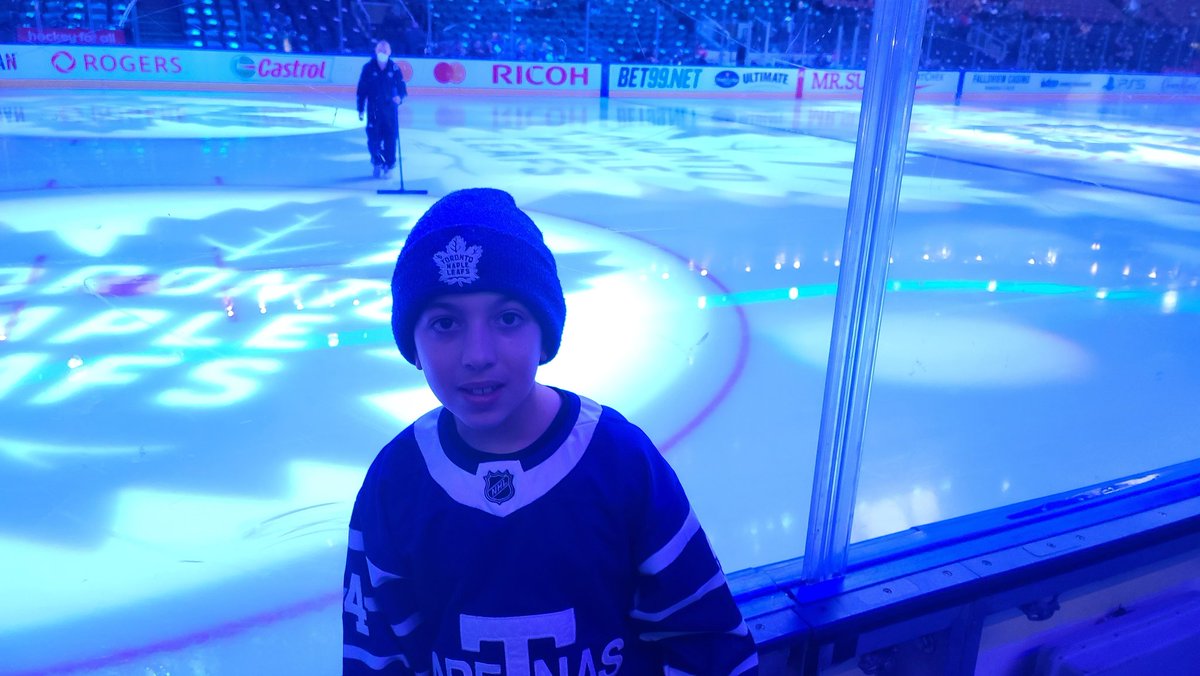 IQPromos's tweet photo. Good to be back! #LeafsForever https://t.co/vOJwh2MX6z