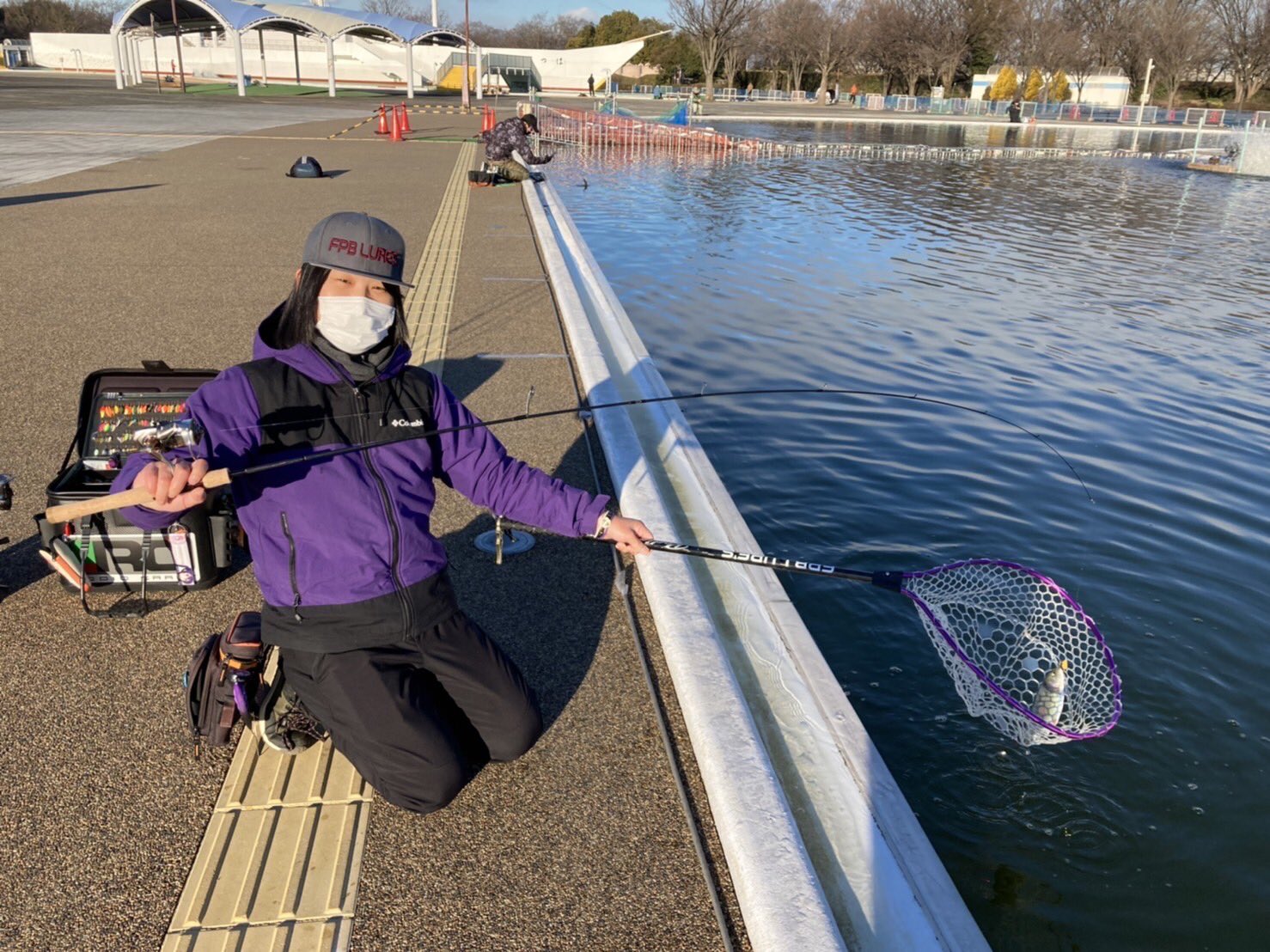 公式 川越水上公園 い いサイズも上がってます 数釣りも楽しいかもしれませんが 引き味を楽しんでもらえればと思います 本日の放流はいつも通りの180gなので 数量は前回よりも多めですよ 川越水上公園 プールフィッシング エリアトラウト