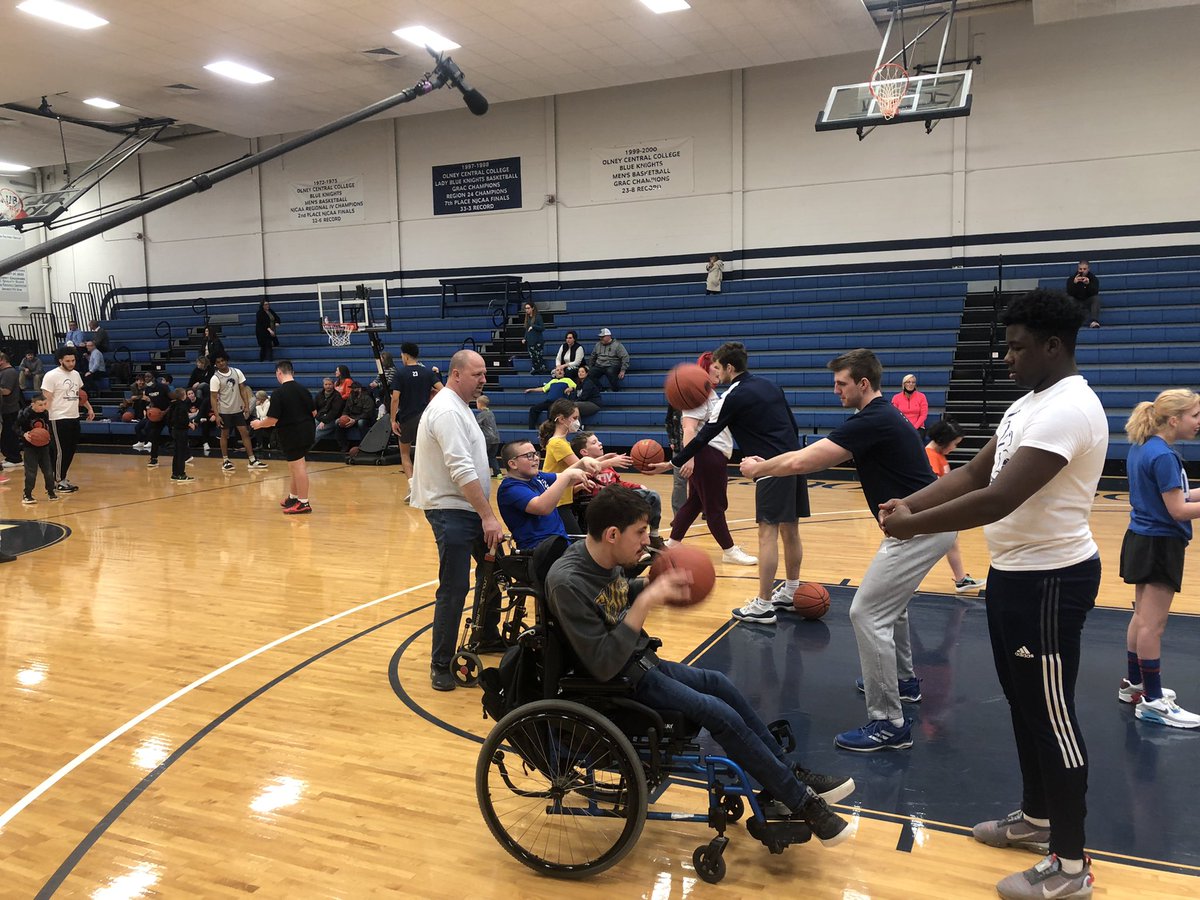 occbasketball's tweet photo. OCC Court of Dreams Event was a great success tonight!

We are really thankful to work with @BryceWeiler and @beautlivesproj! 

Great job @BryceWeiler for organizing and wanting to have this event on @OlneyCentral College campus! 

Go Blue Knights! https://t.co/4qK3RiOpDg