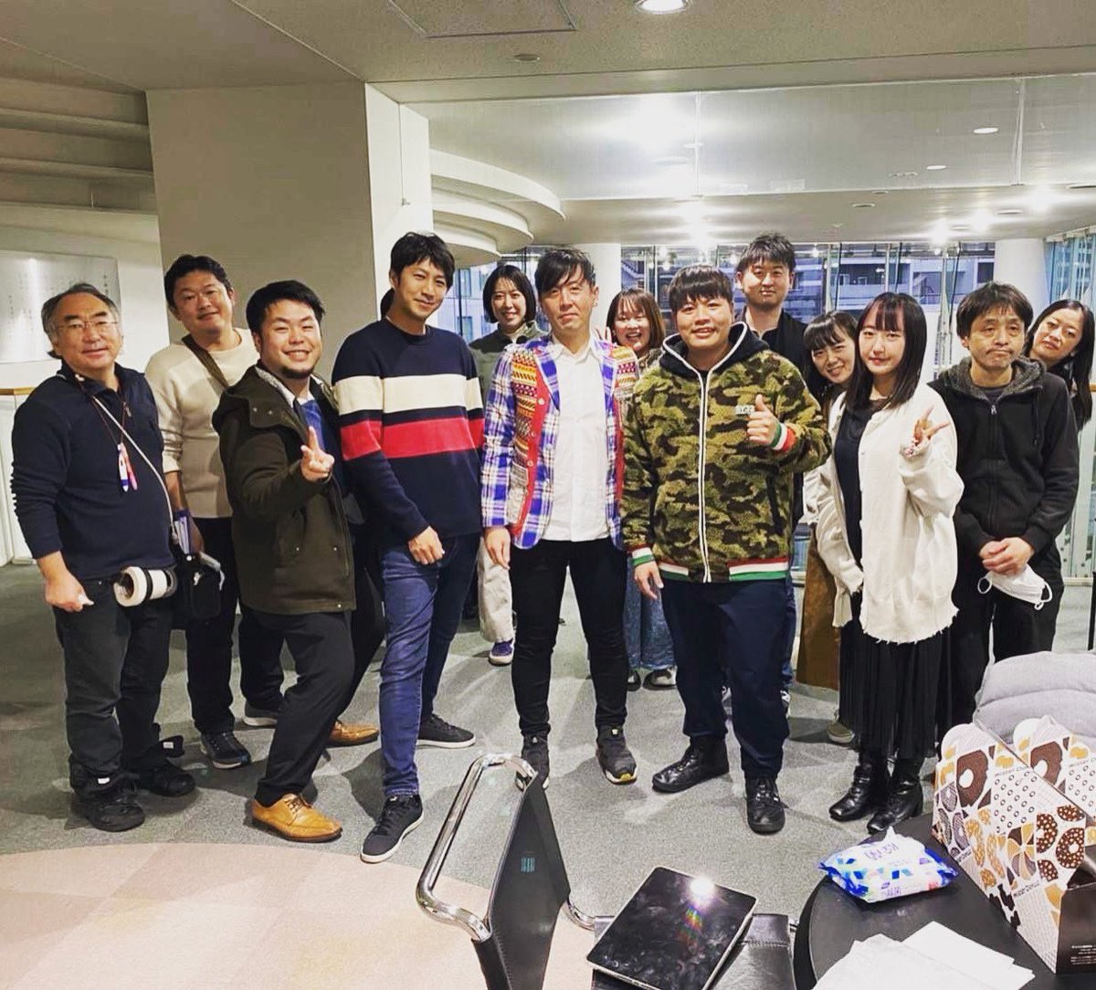 bis__inc's tweet photo. クランクアップ！
とても楽しい現場でした✨
これからもBiSをよろしくお願いします！

完成作品がとても楽しみです！

BiSエキストラ部の皆様も本当にありがとうございました！
これからも楽しんでエキストラ部を盛り上げていきましょう！✨✨

#BiSエキストラ部
#エキストラ
#収録
#映画
#中島央 監督 https://t.co/mVBevgLNAG