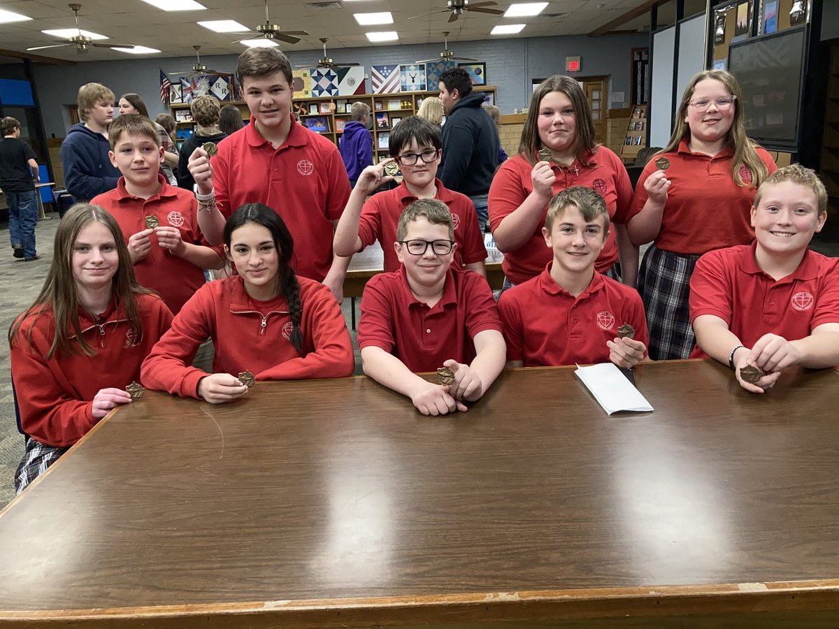 MrsDebbieHagans's tweet photo. Congratulations to these Scholars’ Bowl teams from Sacred Heart for placing 1st and 3rd at the Otis-Bison Invitational!  We work hard and keep getting better!  🥇🥉 #mustangpride#bringinghomethehardware❤️ https://t.co/C3ZycIpsXJ