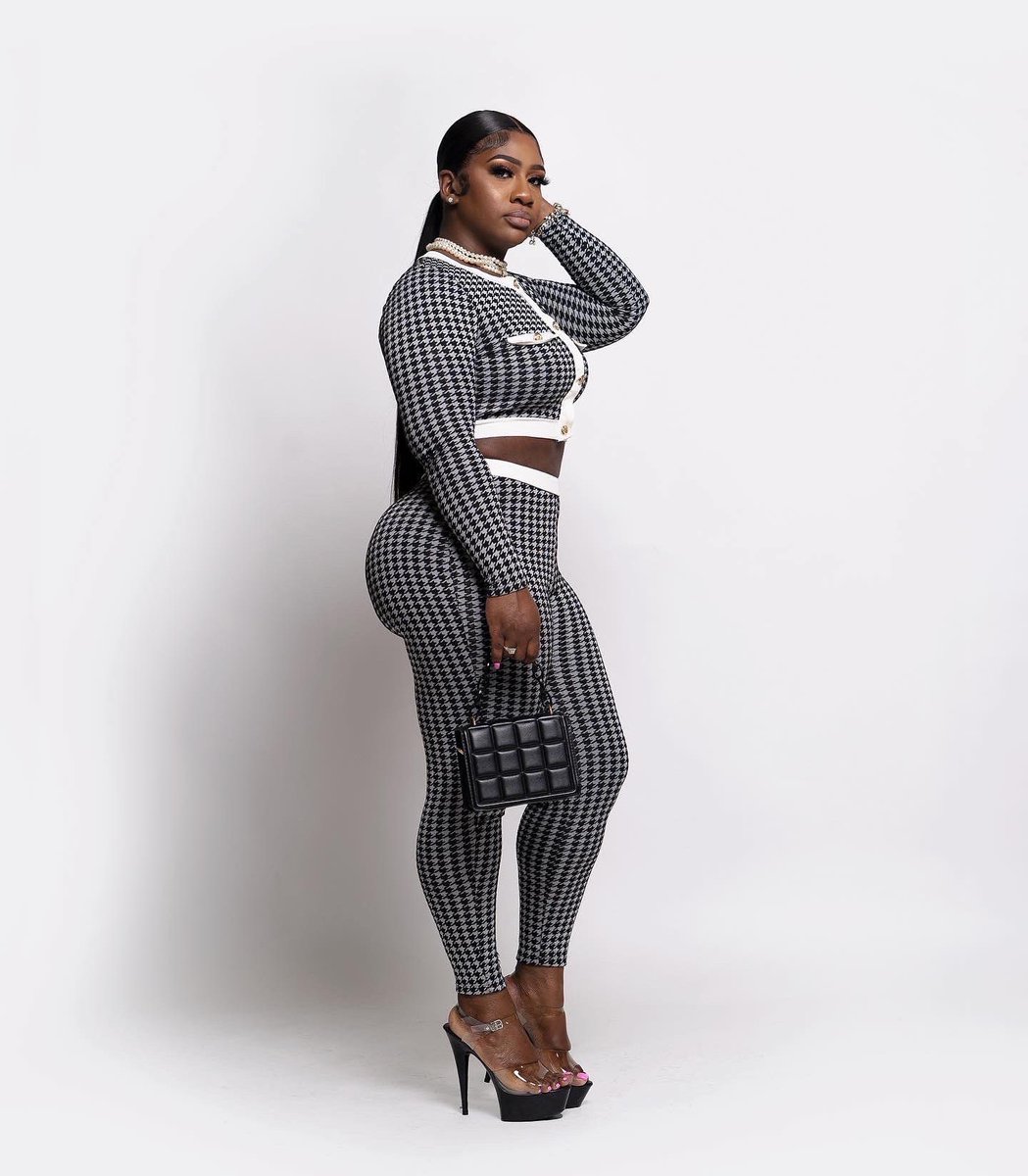 jackieee_onasis's tweet photo. Note 📝 to self: 

Your hard work will pay off. The right people will show up. Your dreams will come true🙏🏾

Jackie Onasis INC💅🏾 https://t.co/j7BPZaynCS