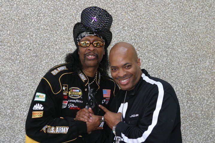 djstevenice's tweet photo. #TBT.. with the Funk legend @bootsy_collins πΈπΈ.. good times! Now get ready for that #mixtapeat8 on @k104fm .. and since itβs TBT.. i got some #throwbacks around 8:15.. and a bday mix for @drdre !! https://t.co/Ik0n4DaYZY