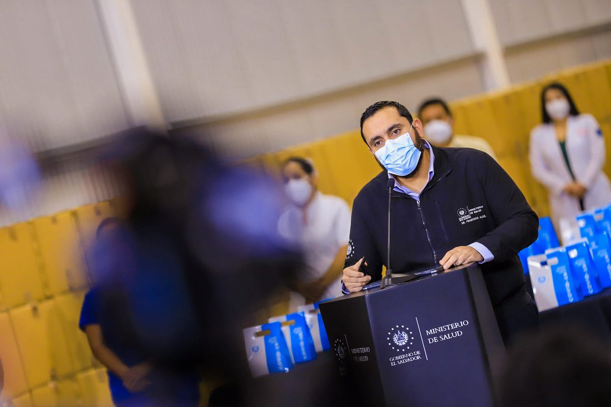 Gobierno_SV's tweet photo. El Salvador se convierte en el único país del mundo en el que se distribuirá de manera gratuita y domiciliar este medicamento. https://t.co/5C00dBKwmc