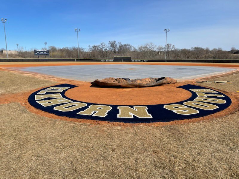 Halo around home plate was finished today and looks awesome!  Shoutout to <a href="/MackBrosGrounds/">Mack Bros. Sports Construction</a> for the install. Amazing work as usual. #ALLIN