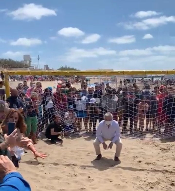 flandivar's tweet image. En Corrientes / en el país berreta y demagogo que nos están haciendo.