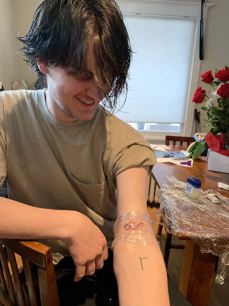 Roni James tweet media