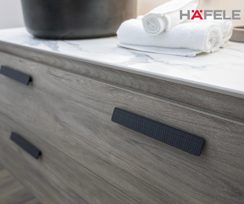 Be delighted by the textured linen finish and elegant form of the H1910 joinery handle by Häfele, available in four beautiful finishes.
📖 To receive your copy of the Darren Palmer Collection by Häfele, visit our website or phone 1300 659 728

#HafeleAustralia