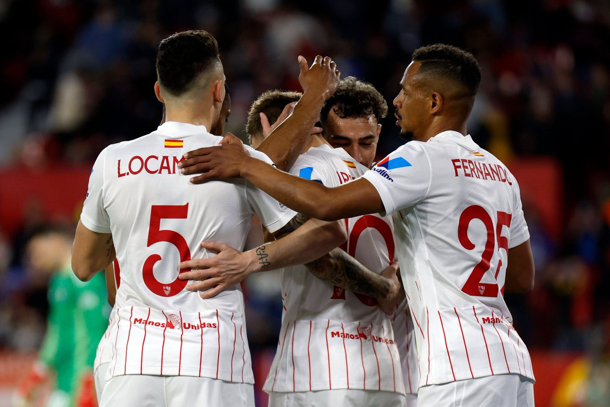 Sevilla 3 - 1 Dinamo Zagreb ⚽ Rakitic (p) ⚽ Orsic ⚽ Martial ⚽ ️Ocampos. 