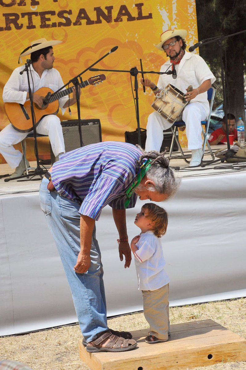 FGCMichoacan's tweet photo. Ya estamos trabajando en el 10° #Aniversario del #FGCMichoacán Sentimos que este no será uno para perderse, tanto para los más chicos de la casa, como para los grandes🍻 https://t.co/ygYT7z62W3