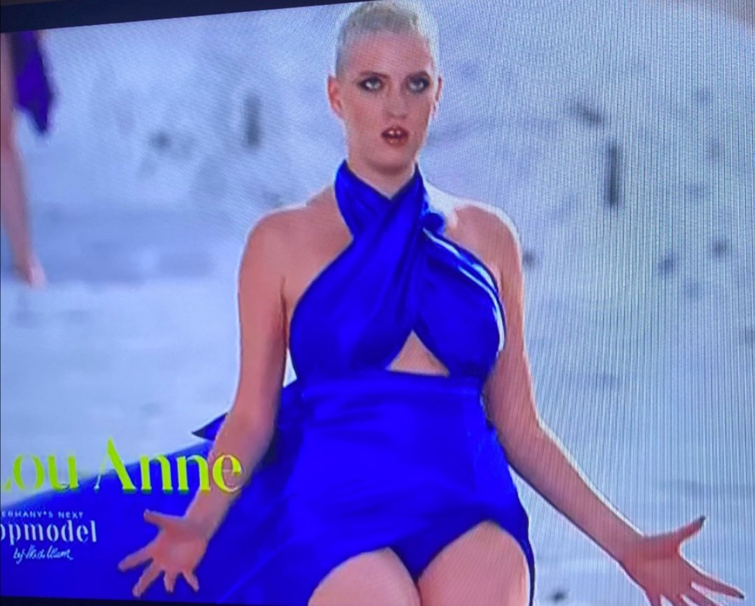 alinamelie's tweet photo. Lou Ann wenn ihre Mutter schon wieder besser ist als sie #GNTM https://t.co/qvJXycq4R5