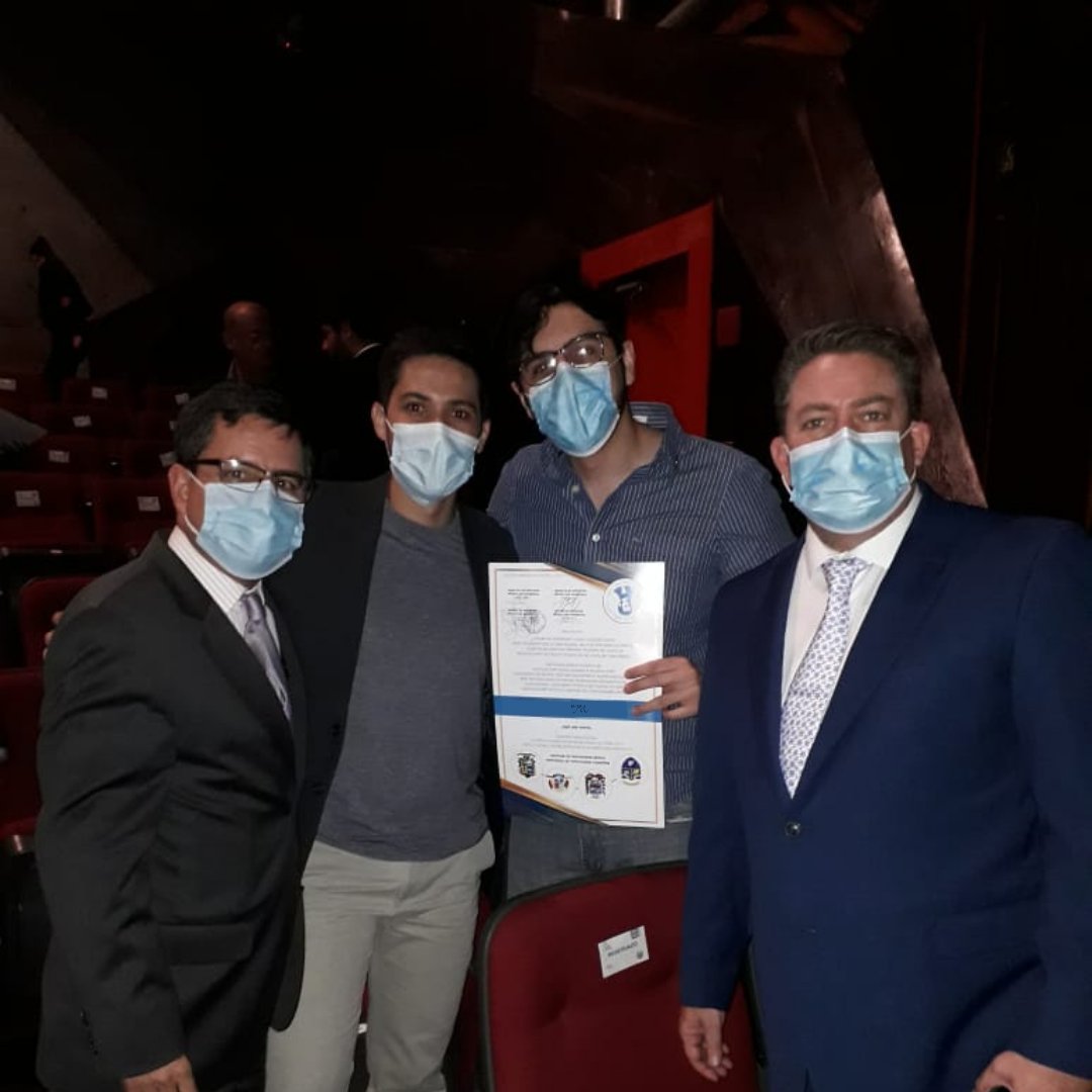 myval_u's tweet image. El día de hoy, nuestro trabajo fue reconocido en el marco del Día de la Juventud.

Gracias a las Alcaldías de los Municipios Chacao, El Hatillo, Baruta y Los Salias, por incluirnos entre los jóvenes condecorados.

#FinanzasEnMiEscuela🏡