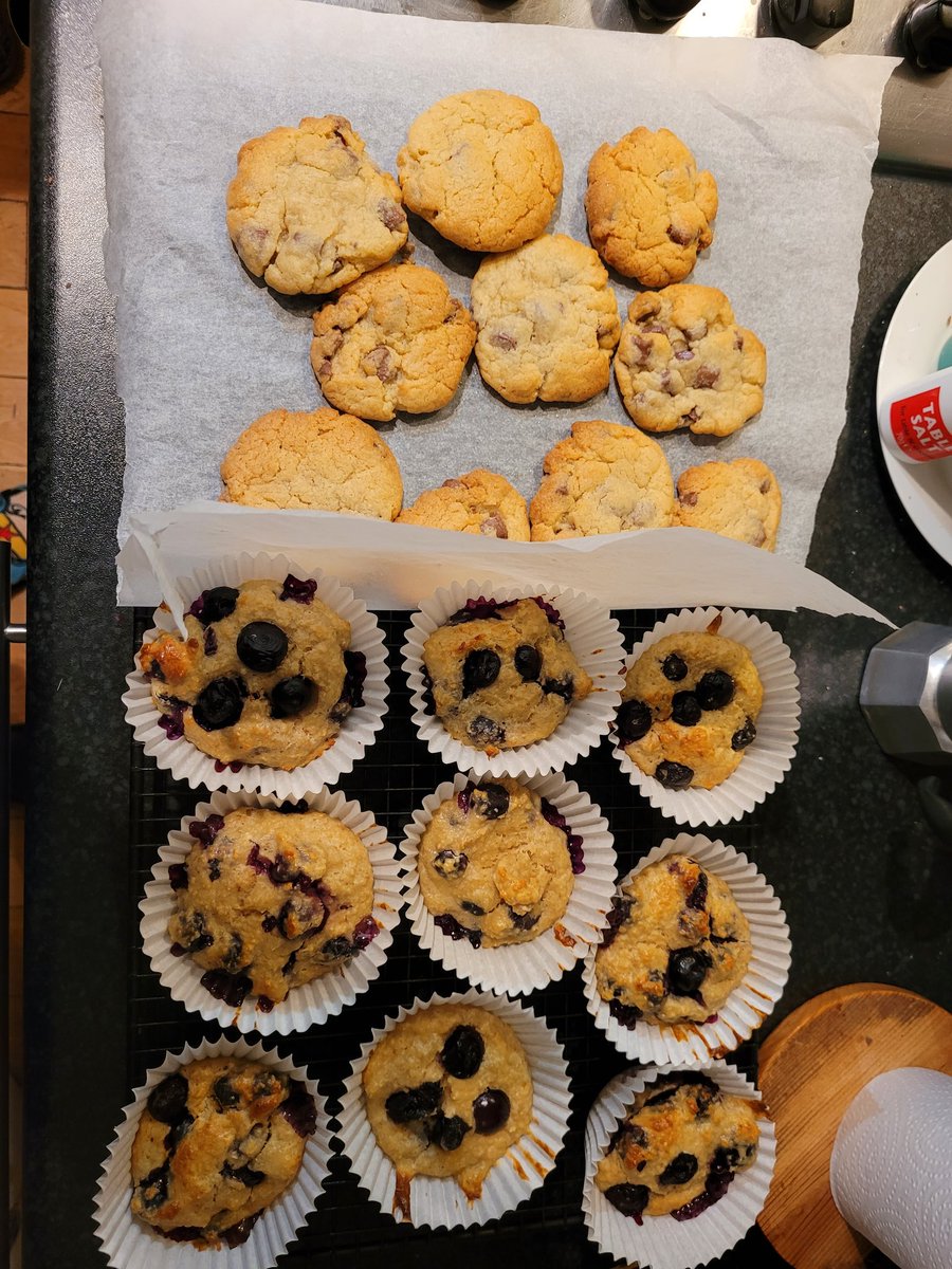 Balbi11Silv's tweet photo. Home sweet cookie.
Food can definitely make you happy @bakeoffitalia #HomeSweetHome https://t.co/aAE5fAK76x