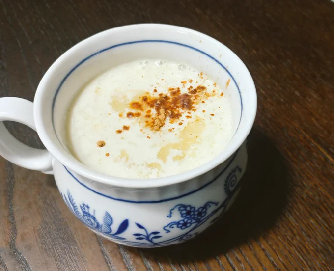 今朝も冷え込みましたね💦
まずは冷えた身体をお腹から温めましょう☕✨

レンジで簡単☕ハチミツりんごホット豆乳

りんごとありますが、お好きなジャムでも美味しいです。
レンチンする前によく混ぜ合わせて下さい✨ 