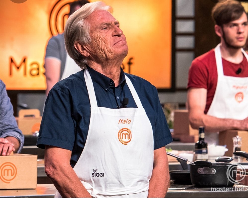 samywe11's tweet photo. Uniamoci nel ricordo del Capitano che si salvò con gli spaghetti al pomodoro ❤#MasterChefIt https://t.co/ViH8yyH7K0