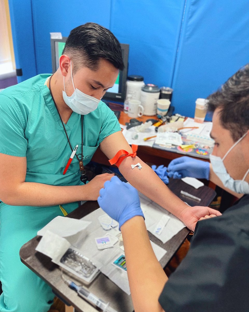 JamesPerucho's tweet photo. Not to be dramatic, but I’m the best senior ever #IVinsertion #IVaccess #medtwitter #tweetiatrician https://t.co/H3cIy5g3e1