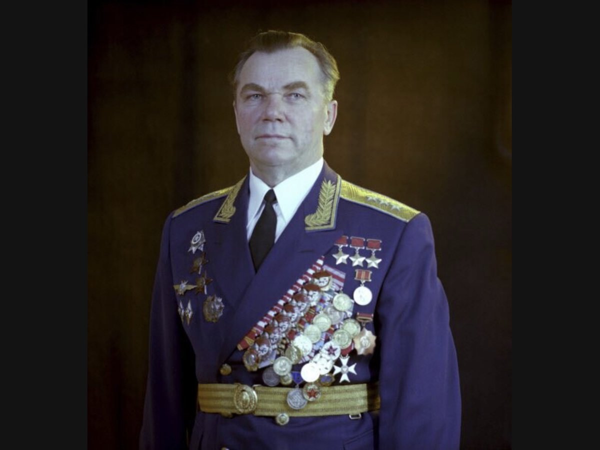 трижды герой кожедуб